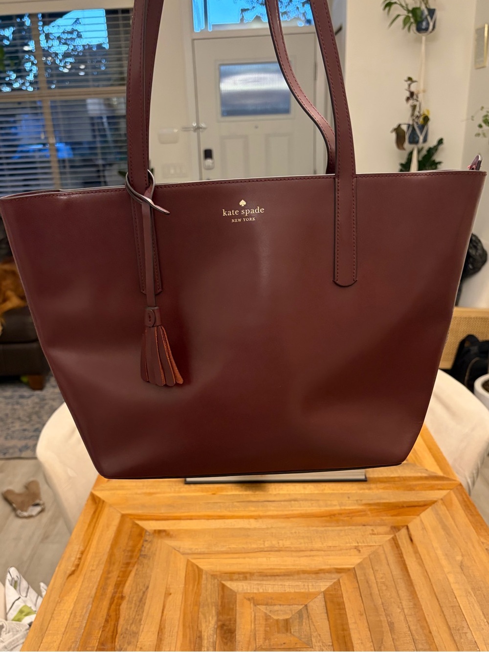 Kate Spade Cedar Street Jensen Tote in Burgurdy Leather